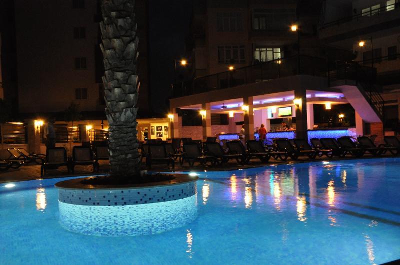 Almera Park Apart Hotel Alanya Eksteriør bilde